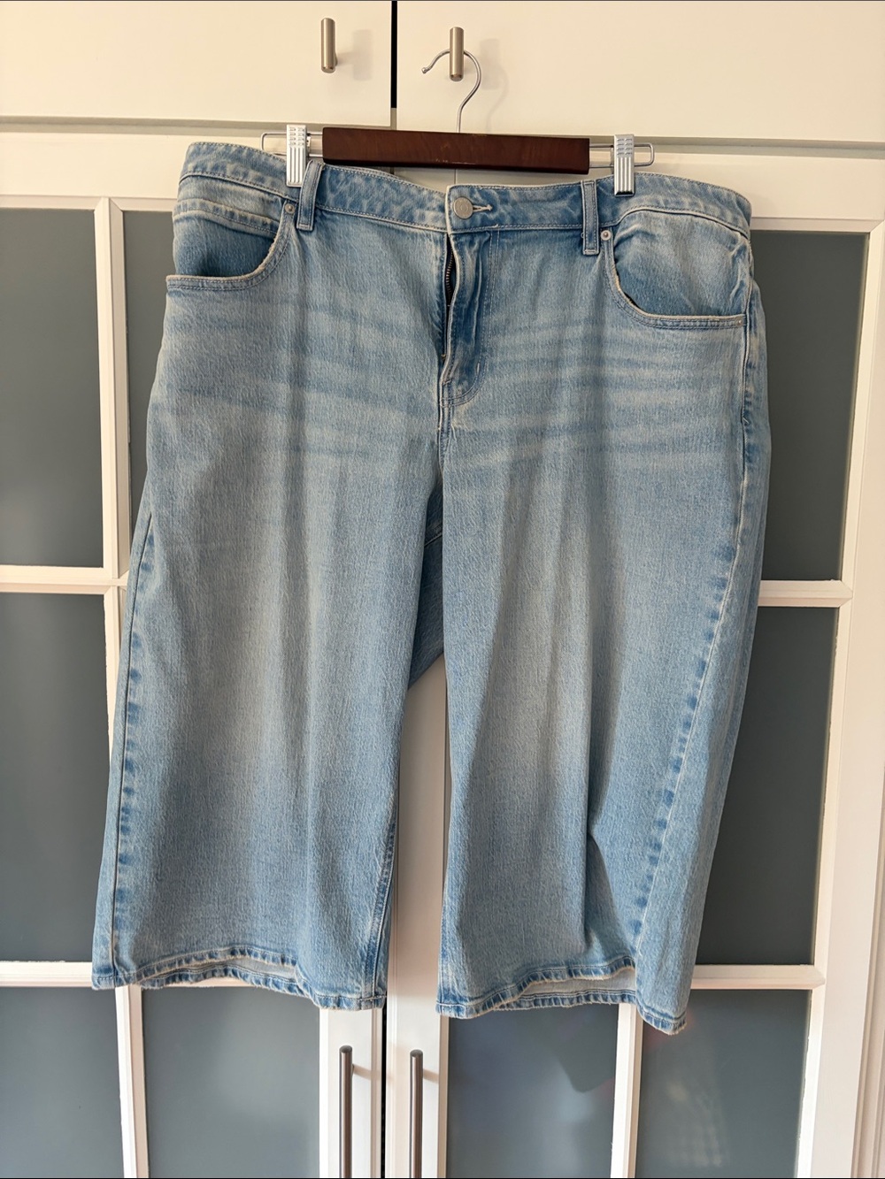 Reitman’s Denim Capris Jeans